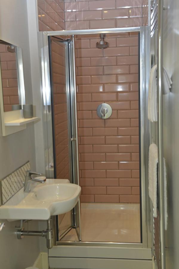 Apartment Old Chambers Spacious Town Centre With Free Parking! *