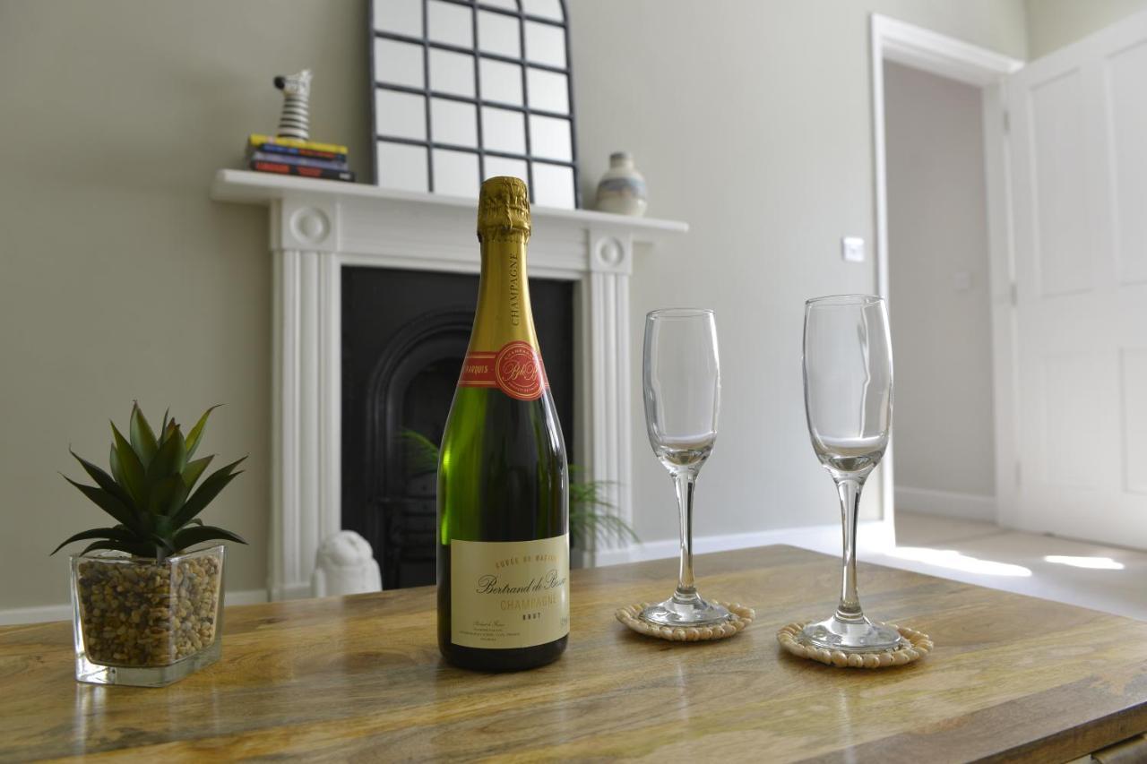 Apartment Old Chambers Spacious Town Centre With Free Parking! St Ives (Cambridgeshire)